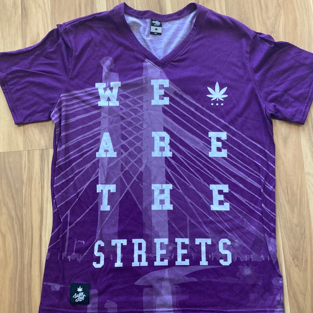 🎃VINTAGE SWEET LEAF TEE🎃